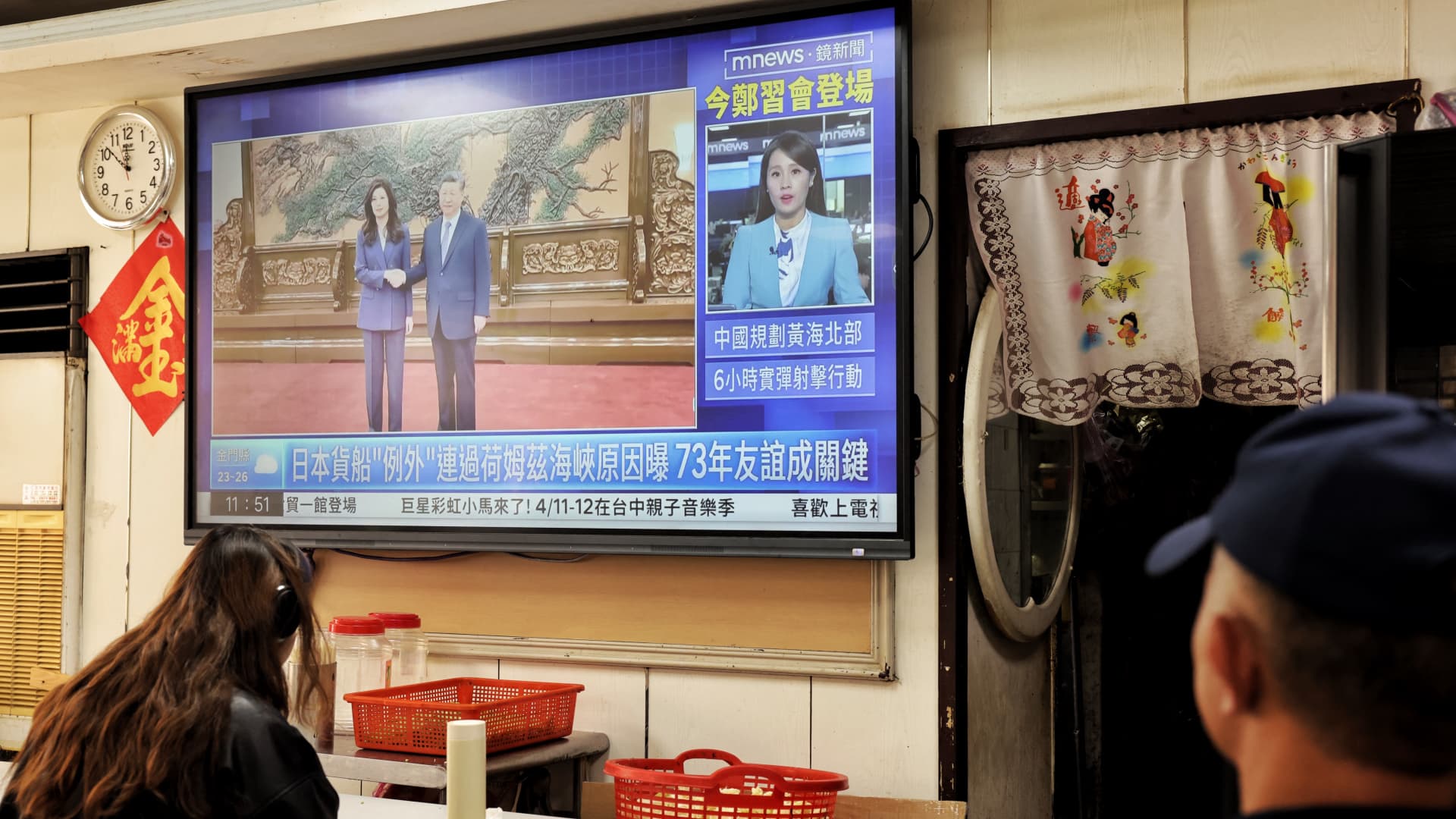 China’s Xi invokes ‘threat’ of Taiwan independence in first cross-strait opposition talks in a decade