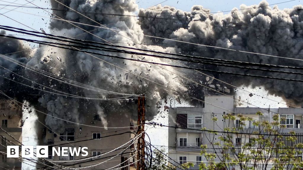 Israel strikes southern Lebanon after US-Iran ceasefire